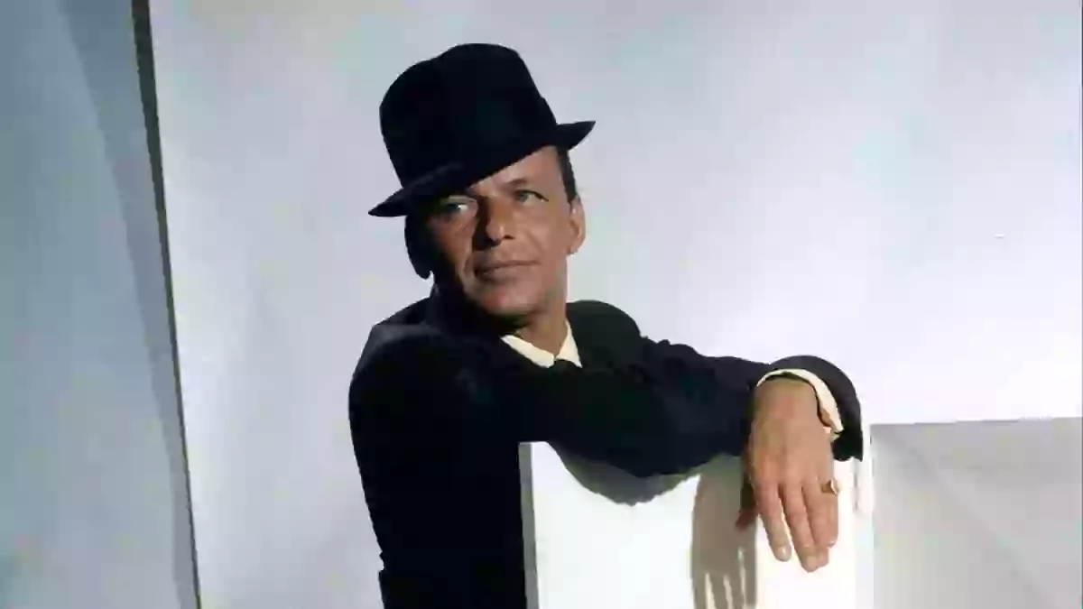 Frank Sinatra, simplemente “La Voz” Frank Sinatra, simplemente “La Voz”