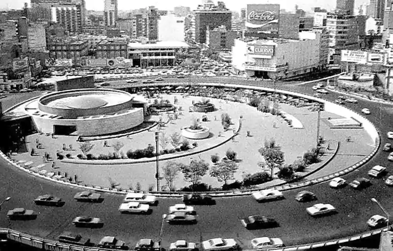 El Metro de la Ciudad de México y su historia 3 Glorieta de los Insurgentes 1969