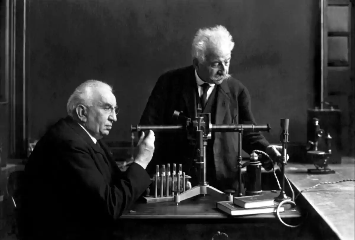 Lumière y Compañía: ¿Crees que el cine es inmortal? 2 Louis y Auguste Lumière