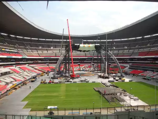 Preparativos del concierto en el Estadio Azteca. Foto: U2FanLife. U2 360