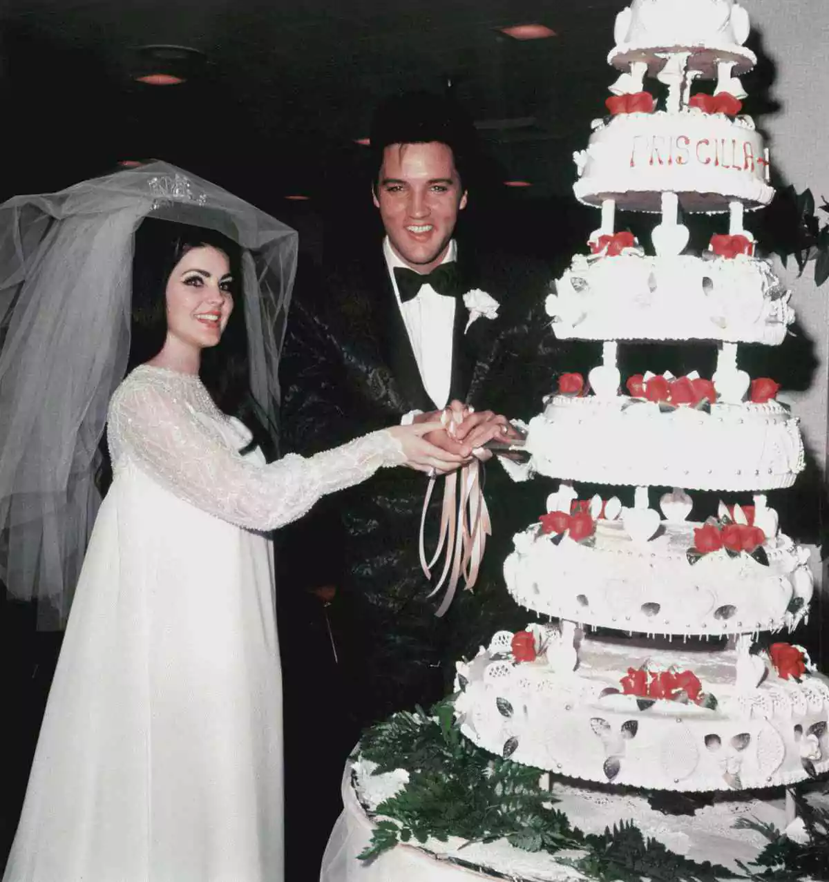 La mujer que siempre vivió en la mente de Elvis 2 Elvis y Priscilla Presley